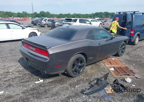 2014 Dodge Challenger Sxt Plus z USA, uszkodzony, nr VIN 2C3CDYAG3EH258502